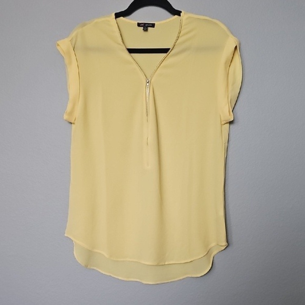 Michel Yellow Lightweight Zipper Detail Cuffed Sleeve High Low Blouse Large